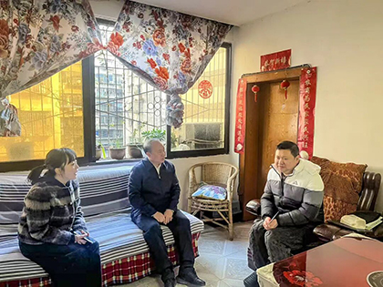 凯发k8一触即发开展2026年春节送温暖慰问活动