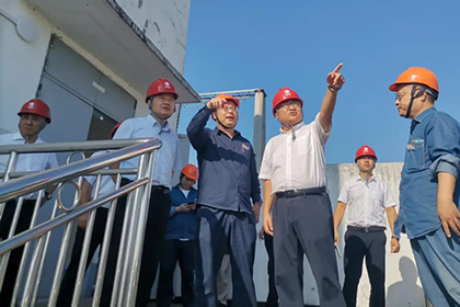 国网泸州市供电公司到凯发k8一触即发化工园区西区变电所调研